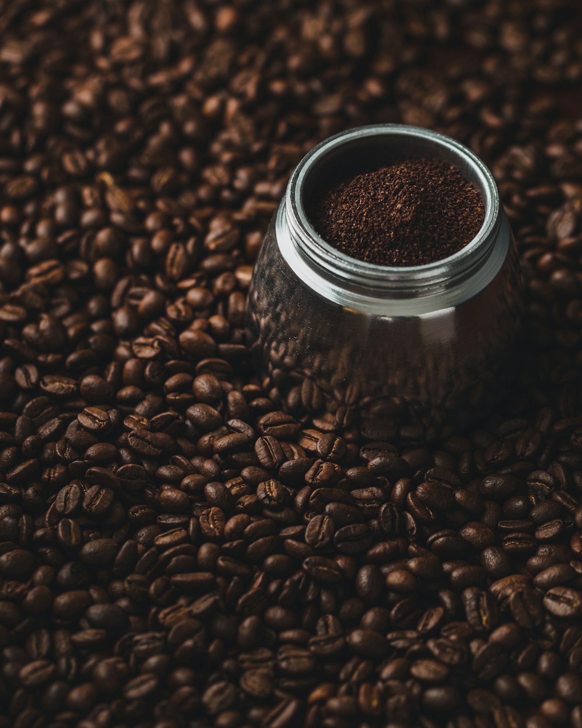 Specialty coffee bag and fresh roasted beans for everyday energy — Avrrio